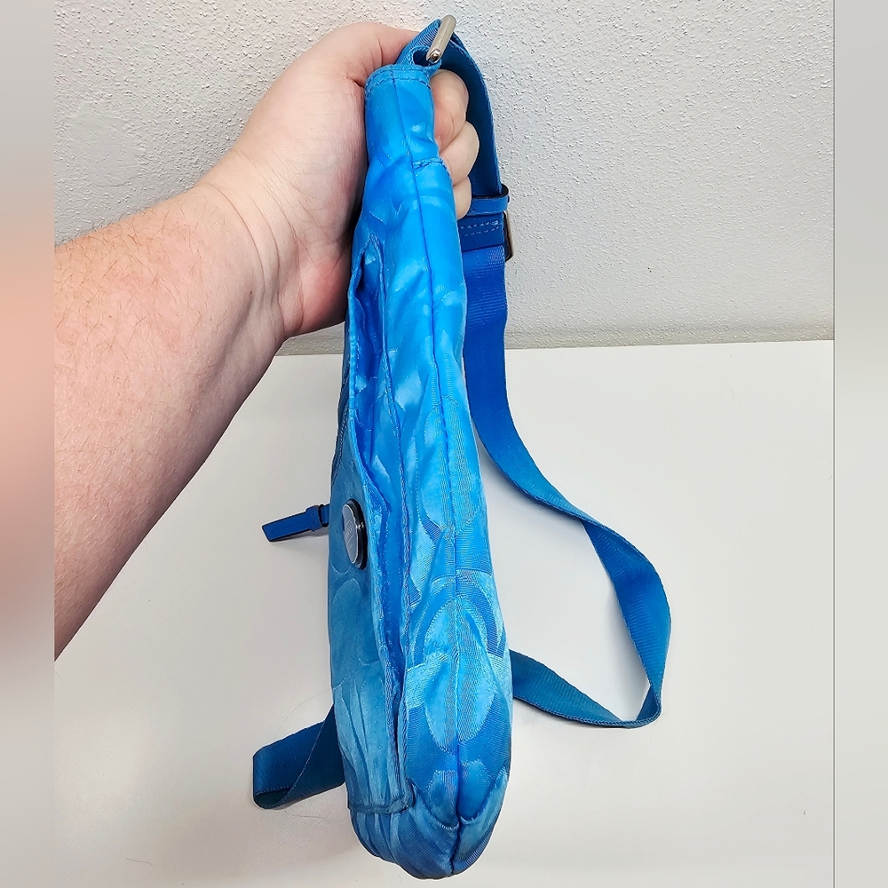 Coach Blue Crossbody Bag - Picture 5 of 15